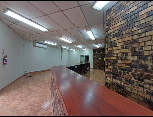 402M² WAREHOUSE FOR SALE IN VANDERBIJLPARK CE 6